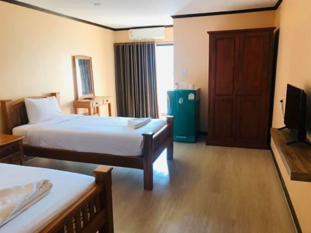 Bp Grand Hotel Чиангмай Екстериор снимка